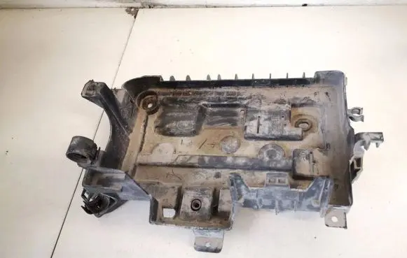 Battery box tray