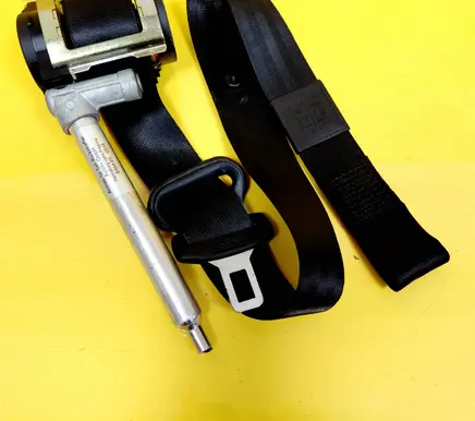 Audi A3 S3 8L Front seatbelt 560344100