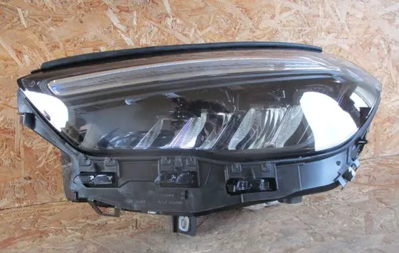 Mercedes-Benz GLA H247 Headlight/headlamp A2479066107