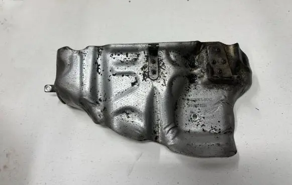 Mercedes-Benz C W204 Heat shield in engine bay A2710200334