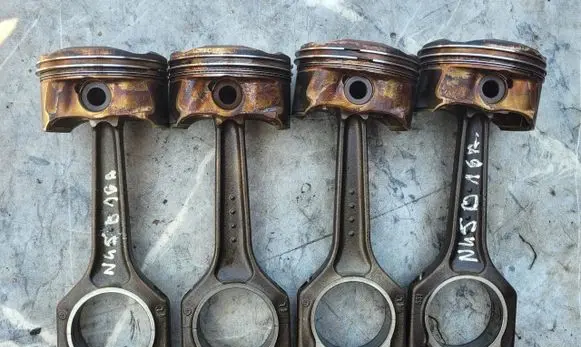 Piston