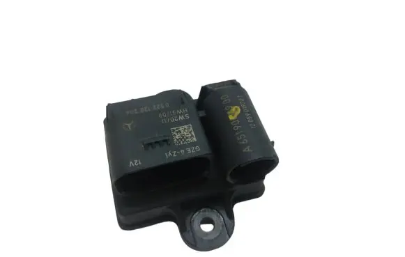 Glow plug pre-heat relay