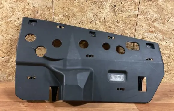 Volkswagen Touareg II Dashboard lower bottom trim panel 7P1863082 7P1863098