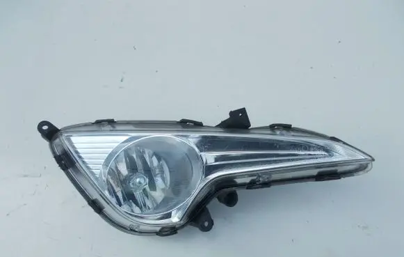 Hyundai i40 Front fog light 922023Z010 92202-3Z010