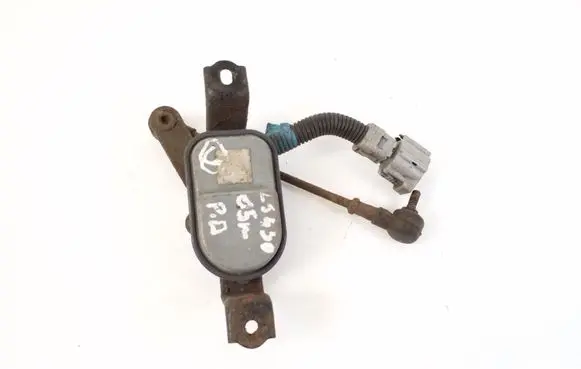 Lexus LS 430 Air suspension front height level sensor 