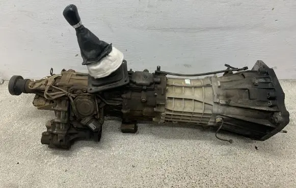 Suzuki Grand Vitara II Manual 6 speed gearbox 7301986