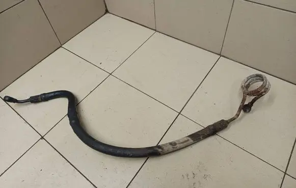 Volkswagen PASSAT B5 Power steering hose/pipe/line 