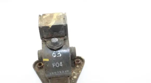KIA Sorento Engine mount bracket 2191228100