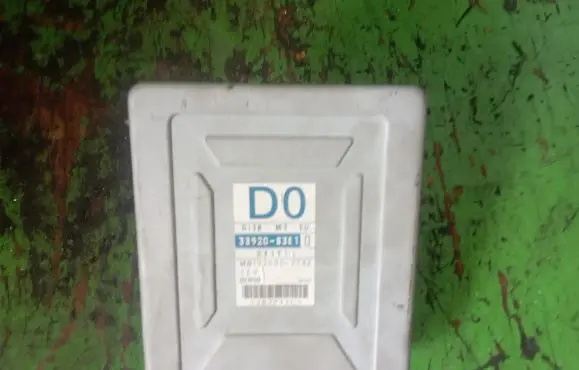 Suzuki Wagon R+ Engine control unit/module ECU 3392083E1