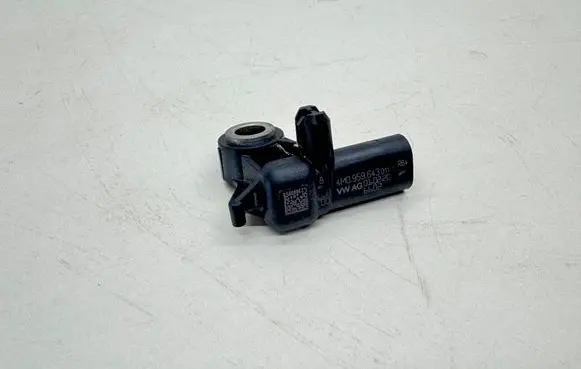 Audi A5 Airbag deployment crash/impact sensor 4M0959643