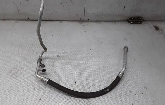 Nissan Note (E11) Air conditioning (A/C) pipe/hose