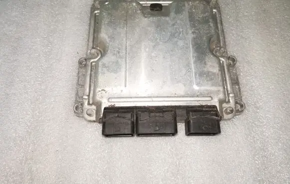 Peugeot 807 Engine control unit/module 0281011033 9646719280
