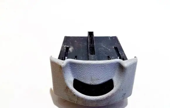 Car ashtray