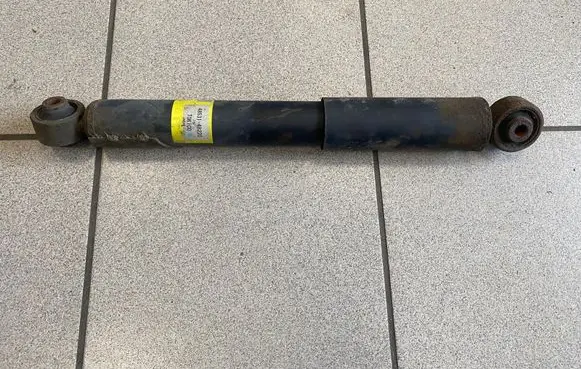 Lexus RX III Rear shock absorber/damper 4853148220