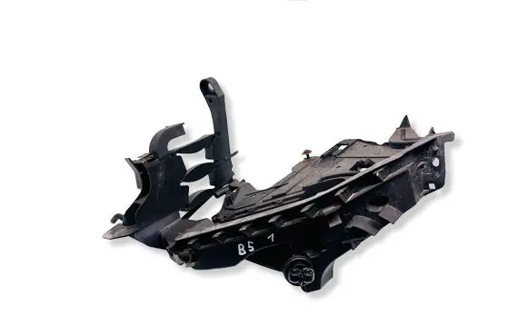 Audi A4 S4 B8 8K Headlight/headlamp mounting bracket 8K0805607A 2002837