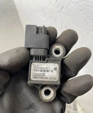 Jeep Grand Cherokee (WJ) Airbag deployment crash/impact sensor P56010411AC TRZME2084A1671