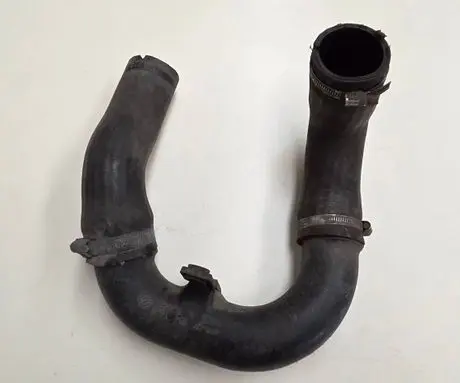 Fiat Doblo Turbo air intake inlet pipe/hose 090474