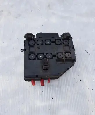 Mercedes-Benz R W251 Fuse module A1645400350