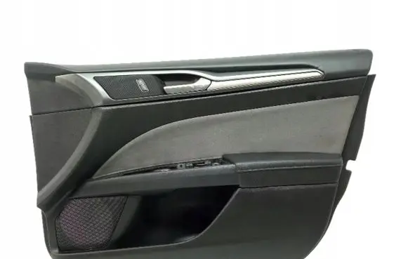 Ford Fusion II Front door card panel trim