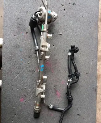 Volkswagen Golf Sportsvan Mechanical fuel pump 04E127026AP