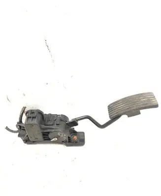 Mitsubishi Grandis Accelerator throttle pedal APM30005 65310136