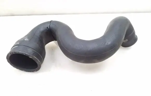 Audi A4 S4 B7 8E 8H Air intake hose/pipe
