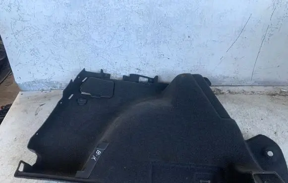 Skoda Karoq Trunk/boot lower side trim panel 