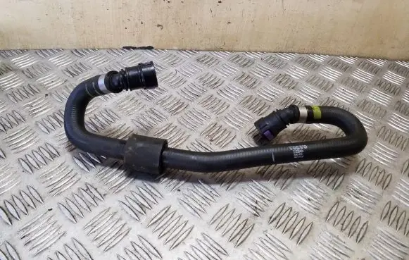 Volvo XC90 Engine coolant pipe/hose 31338404