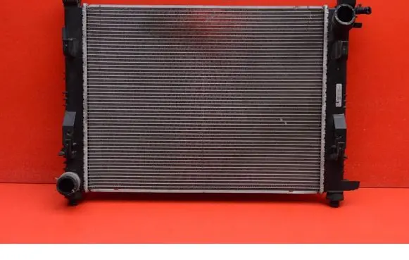 Renault Clio I Coolant radiator 214106473R