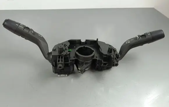 Nissan Qashqai J12 Indicator stalk 210824S21 255606 J121032275
