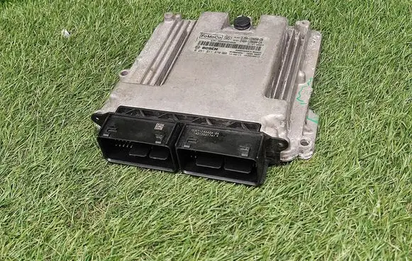 Ford Escape III Engine control unit/module ECU EJ5A12A650ZB CV6A12B684CA 0261S11870