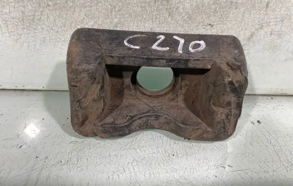 Mercedes-Benz C W203 Jacking socket point 