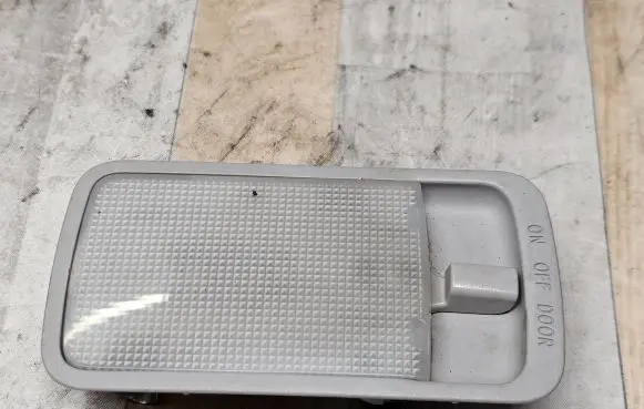 Toyota Corolla E120 E130 Rear seat light