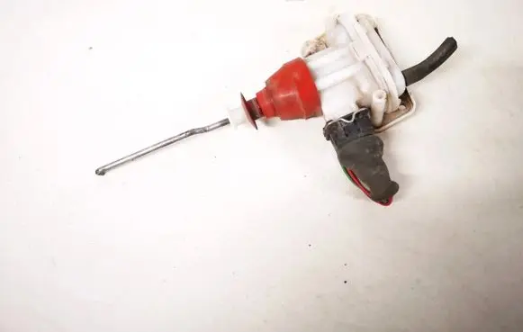 Audi 80 90 B3 Central locking vacuum pump 893862153