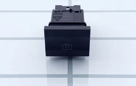Windscreen/window heater switch