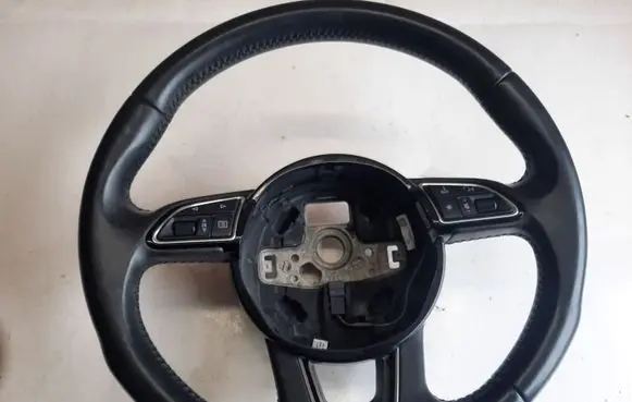 Audi Q3 8U Steering wheel 8U0419091AB