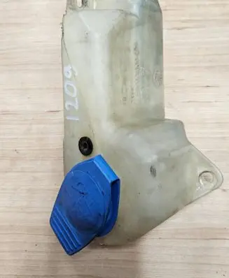 Audi A4 S4 B6 8E 8H Windshield washer fluid reservoir/tank 8E0955453