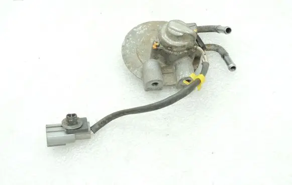 Mazda 6 Fuel filter bracket/mount holder SH0113480A