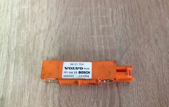 Volvo XC90 Airbag deployment crash/impact sensor 8651754