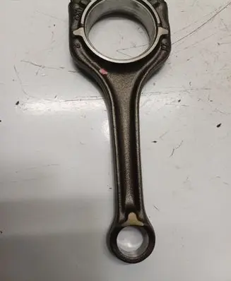Volkswagen PASSAT B8 Connecting rod/conrod 04ER