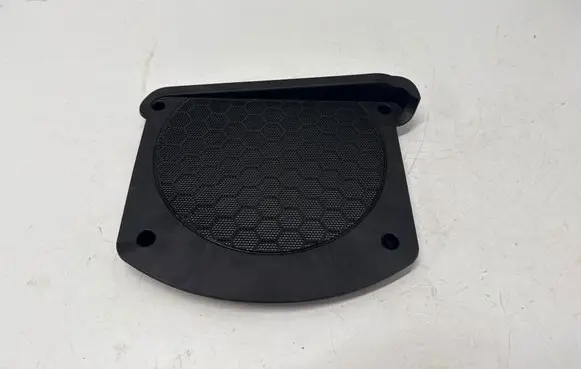 BMW X3 G01 Subwoofer grill/trim 6826949
