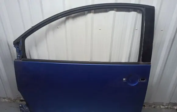 Volkswagen New Beetle Door (2 Door Coupe) 