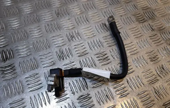 Audi Q5 SQ5 Positive cable (battery) 8R0915181