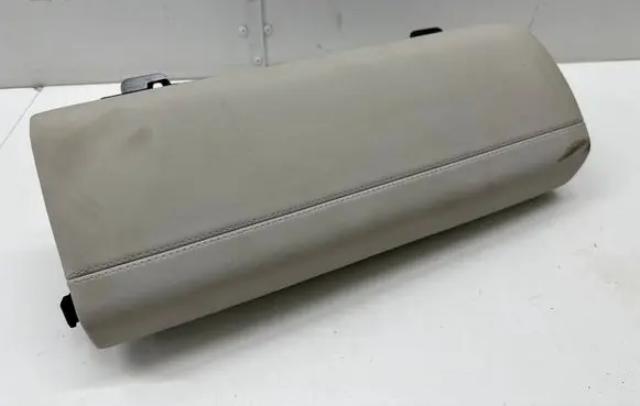 Land Rover Discovery 5 Glove box HY3206024