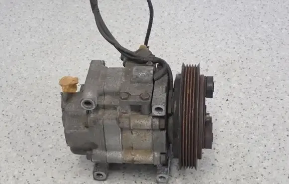 Mazda MX-6 Air conditioning (A/C) compressor (pump) 