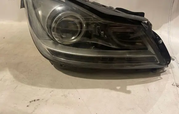 Mercedes-Benz C W204 Headlight/headlamp A2048205659