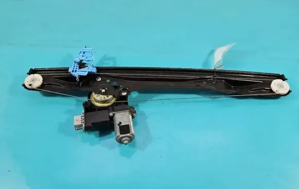 Front door window regulator with motor