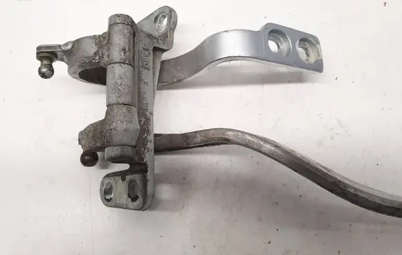 Volkswagen Touareg I Tailgate/trunk/boot hinge 7L6827301B