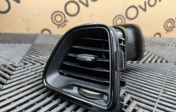 Dodge Challenger Dashboard side air vent grill/cover trim 5LE16TRMAA