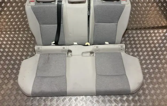 Toyota Yaris XP210 Second row seats PK20874